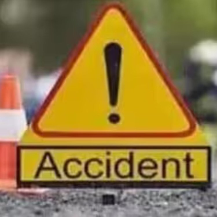 Jharkhand: A vehicle overturns on an autorickshaw, killing three schoolchildren and the driver